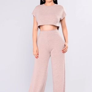 FASHION NOVA 2 Piece Set. Size Medium. Pink. NWT
